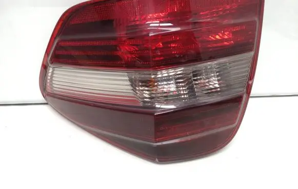 Mercedes-Benz ML W164 Rear/tail lights A1648204064 A1648203264 225168r
