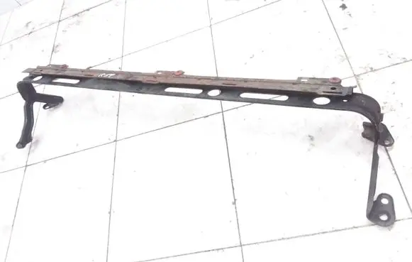 Volvo V50 Bottom radiator support slam panel 