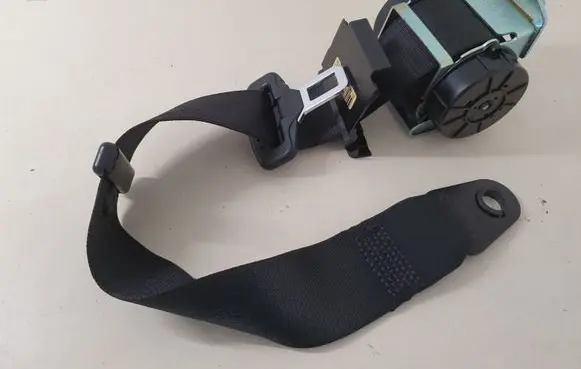Mini Cooper Countryman R60 Rear seatbelt 620202100A