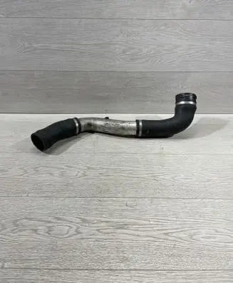 BMW 5 E60 E61 Intercooler hose/pipe 7798101