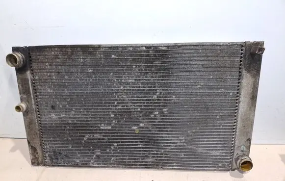 BMW 5 E60 E61 Coolant radiator 17117795878