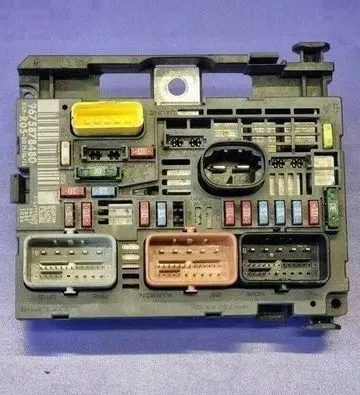 Citroen Berlingo BSM Control unit 9675878480