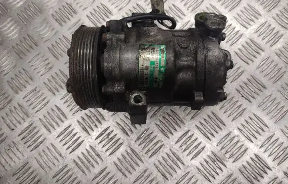 Opel Meriva A Air conditioning (A/C) compressor (pump) 13197538 SD6V10 0445903562