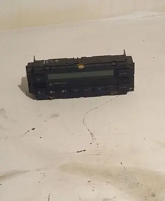 Volkswagen PASSAT B5.5 Climate control unit