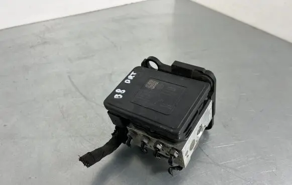 Volkswagen PASSAT B8 ABS Pump 5Q0614517BL 3059170201
