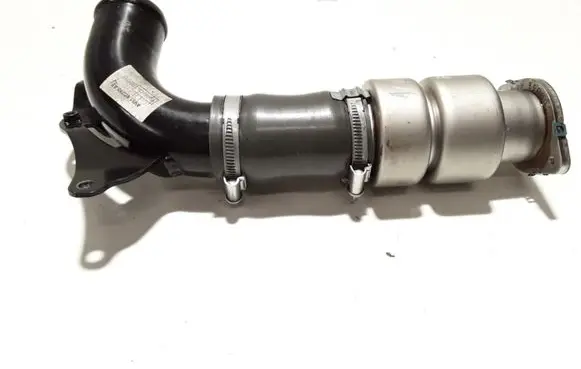 Volvo V60 Intercooler hose/pipe AV616C750AE