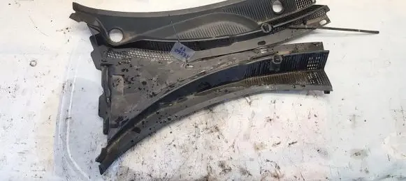 Mazda RX8 Wiper trim f151507r1