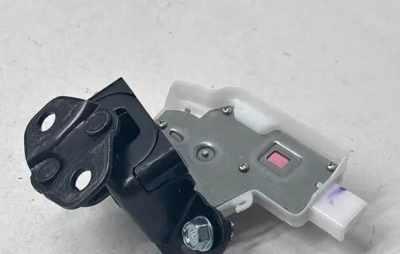 Subaru Crosstrek III Tailgate/trunk/boot lock/catch/latch