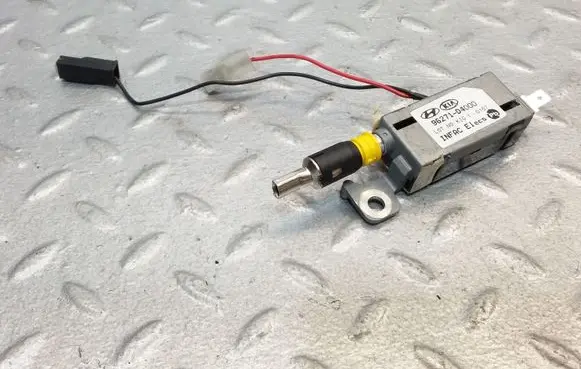 KIA Optima Aerial antenna amplifier 96271D4000