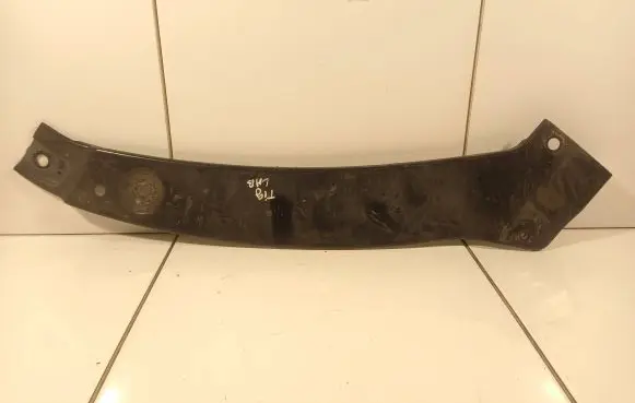 Volkswagen Tiguan Radiator support slam panel bracket 5N0806930A