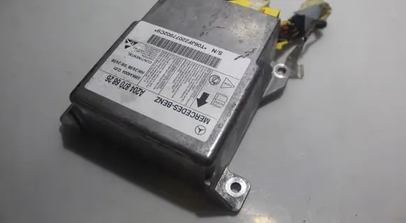 Mercedes-Benz C AMG W204 Airbag control unit/module 2048706826