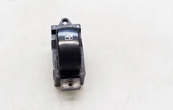 SsangYong Rodius Electric window control switch 621W05450 EE030