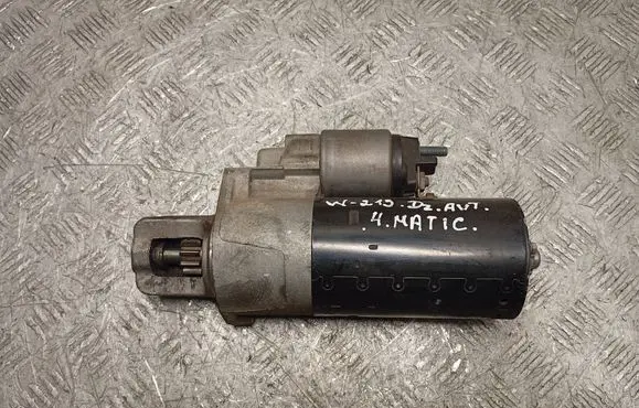 Mercedes-Benz E W213 Starter motor A6429061100