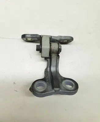 Volvo V50 Front door upper hinge 30766311