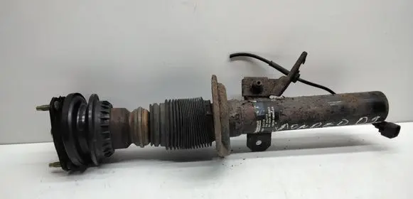 Ford Mondeo Mk III Front shock absorber/damper 1S7W18045AK