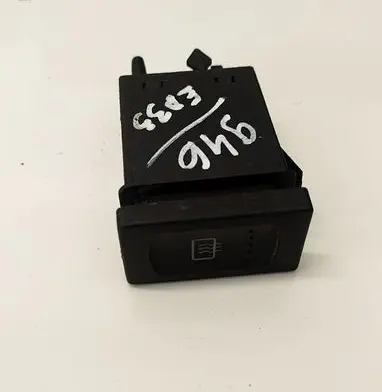Volkswagen PASSAT B5 Windscreen/window heater switch 3B0959621C