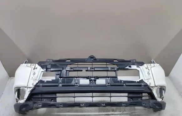 Mitsubishi Outlander Front bumper 6410G227ZZ