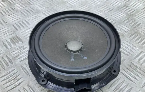 Skoda Octavia Mk3 (5E) Front door speaker 5E0035411A