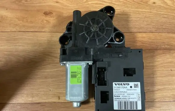 Volvo V50 Front door window regulator motor 31295170AA 976589110 5WK48977L