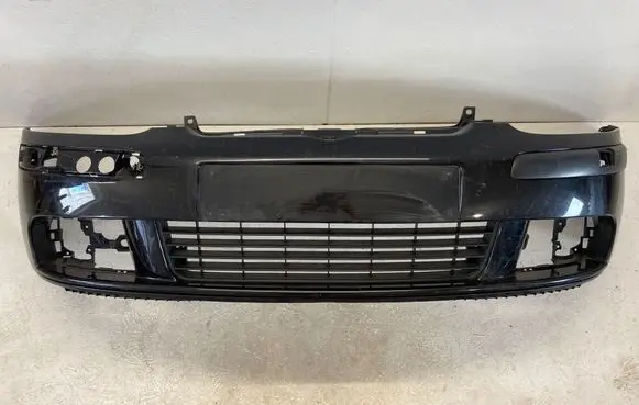 Volkswagen Golf V Front bumper 1k0807221