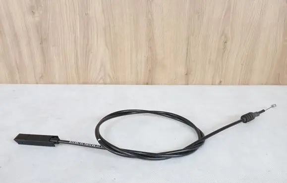 Engine bonnet/hood lock release cable