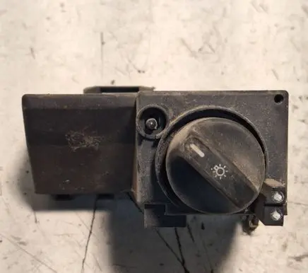 Mercedes-Benz E W210 Light switch 2105450504 04055005