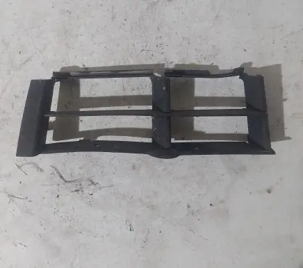 BMW 5 E39 Front bumper lower grill 511182356739