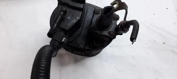 Active carbon filter fuel vapour canister