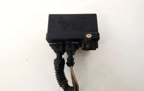 Alfa Romeo 156 Glow plug pre-heat relay 0281003015