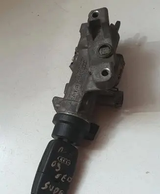 Audi A6 S6 C5 4B Ignition lock 4B0905851F