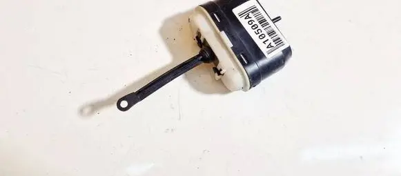 Opel Omega B1 Central locking vacuum pump 5399663130 539.9663.130