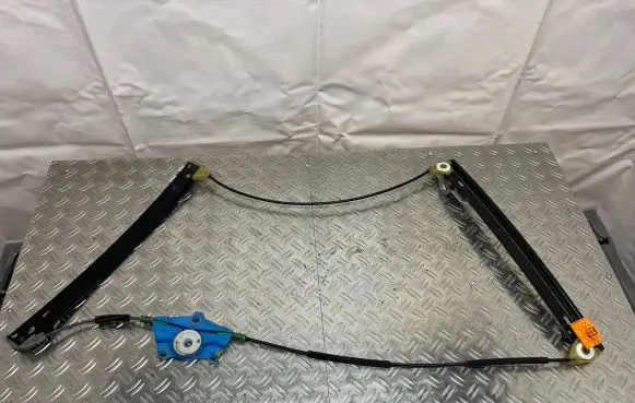 Audi A4 S4 B7 8E 8H Sliding door window regulator with motor 104932107