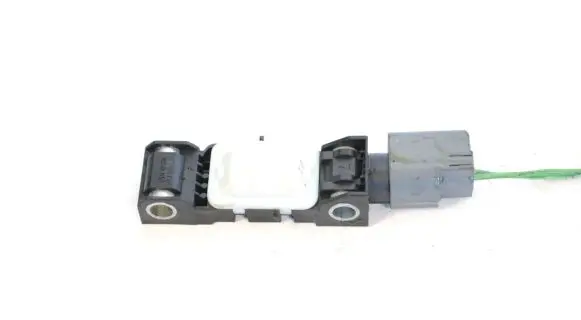Chrysler 300 - 300C Airbag deployment crash/impact sensor 04671779AC 2453304380