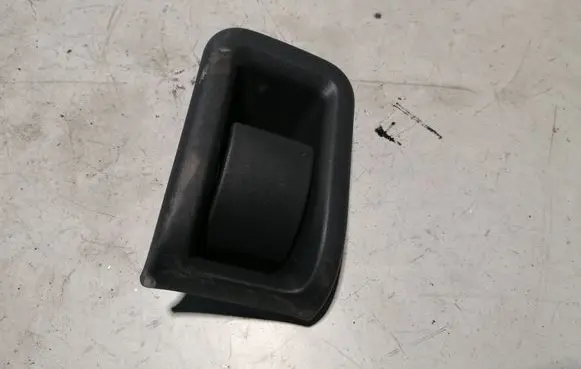 Volvo XC60 Engine bonnet (hood) release handle 30779851