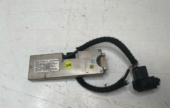BMW 5 E39 Antenna control unit 6907046 0109462U14