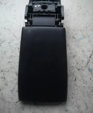 Volvo V70 Armrest