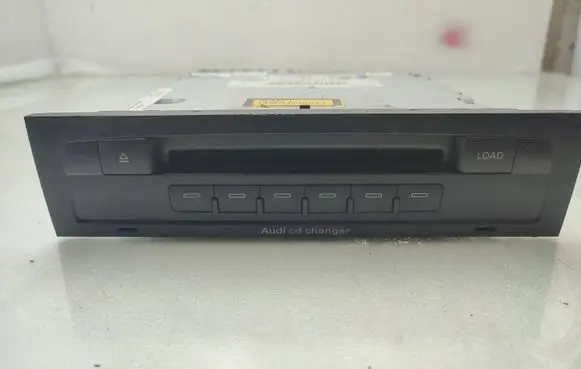 Audi Q7 4L CD/DVD changer 4L0035110