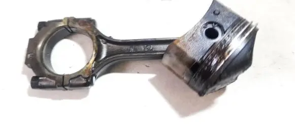 Piston with connecting rod