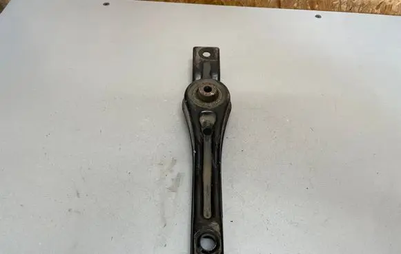 Volkswagen Golf VII Engine mounting bracket 5Q0199855N