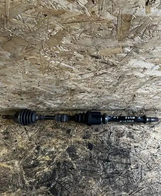 Nissan Note (E11) Front driveshaft