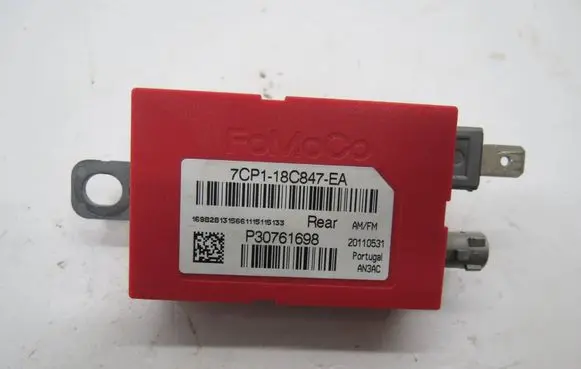 Volvo S60 Aerial antenna amplifier P30761698 7CP118C847EA 20110531