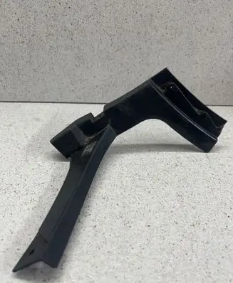 Audi A7 S7 4G Front bumper mounting bracket 4G8807084