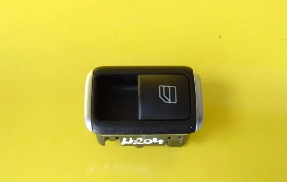 Mercedes-Benz C W204 Electric window control switch A2049058202