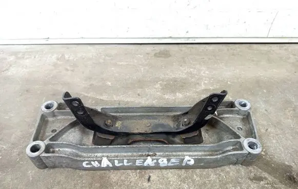 Dodge Challenger Gearbox mount PODUSZKACHAL