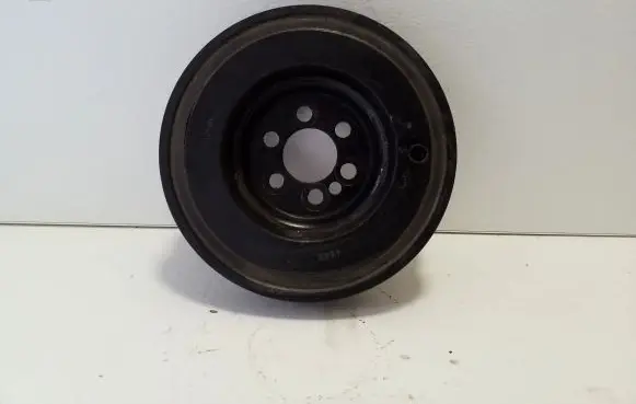 Volkswagen Eos Crankshaft pulley 06F105243J