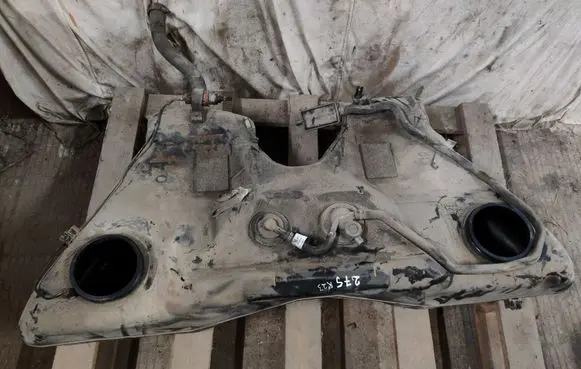 Jaguar S-Type Fuel tank 4R839K007 240237B XW4X9E325
