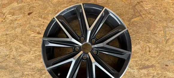 Lexus LBX R18 alloy rim 4261152E40 B012766