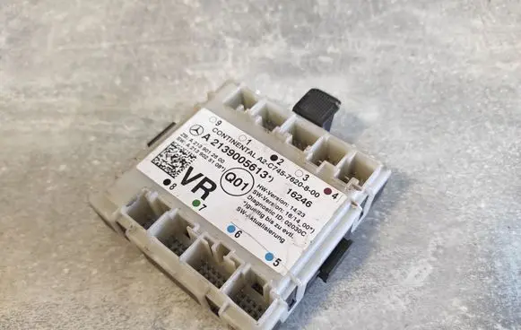 Mercedes-Benz E W213 Door control unit/module A2139005613