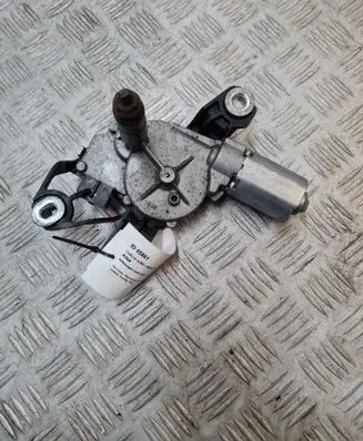 Volkswagen Golf VI Rear window wiper motor 0390201800