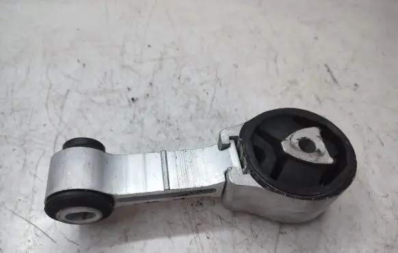 Mini One - Cooper Coupe R56 Engine mount bracket